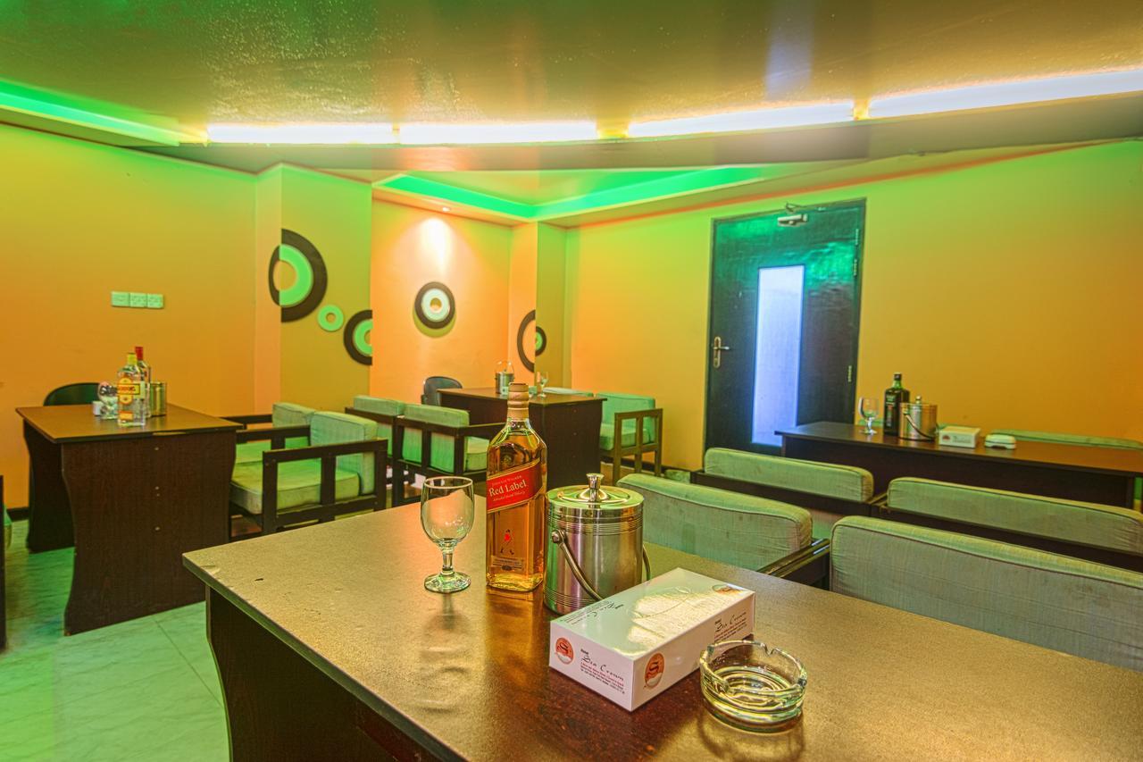 Hotel Sea Crown Cox's Bazar Bagian luar foto