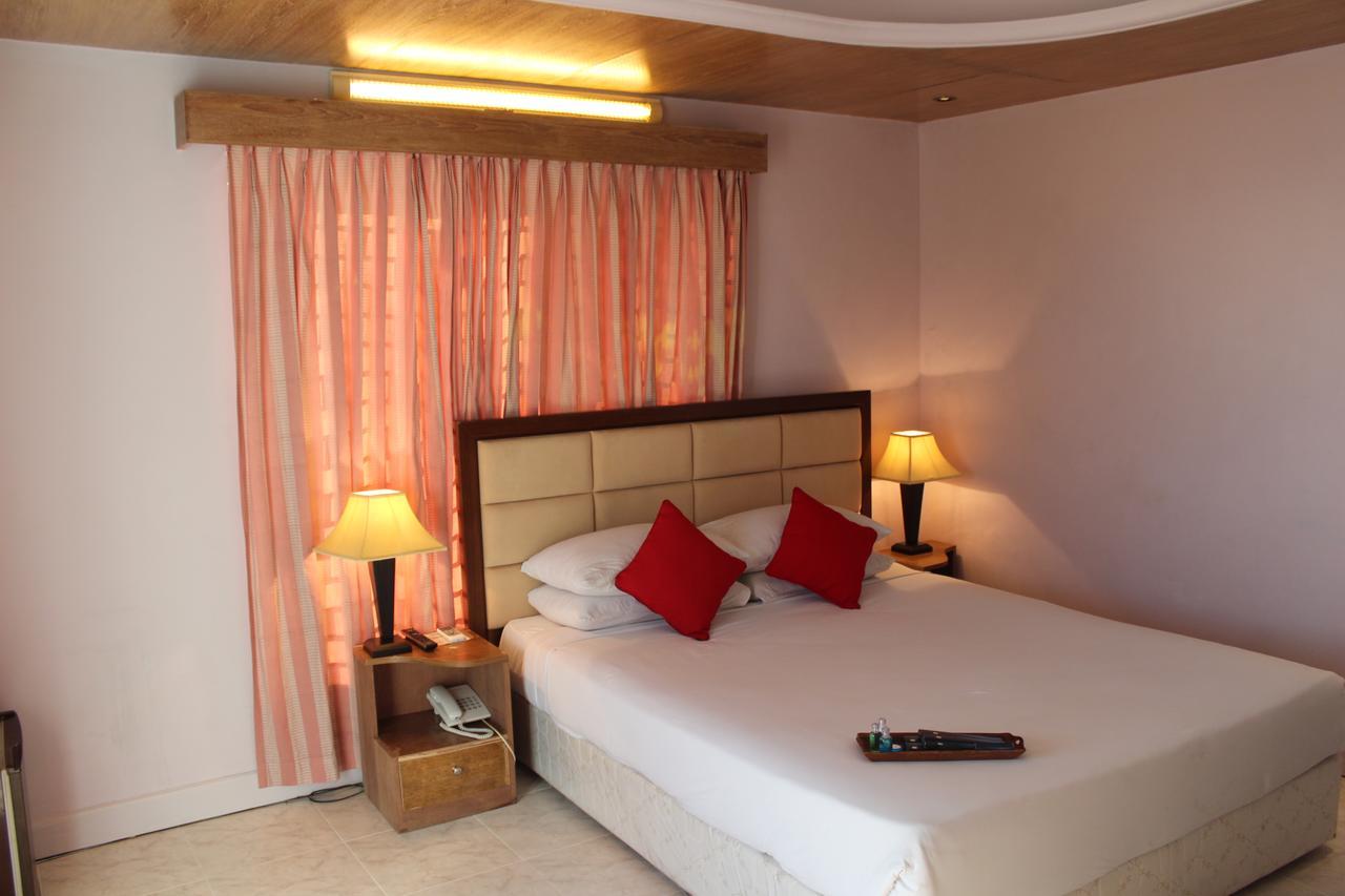 Hotel Sea Crown Cox's Bazar Bagian luar foto